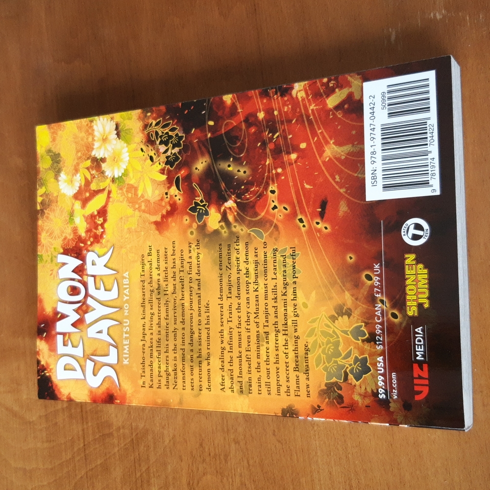 Demon Slayer Book - Picture 2 of 2